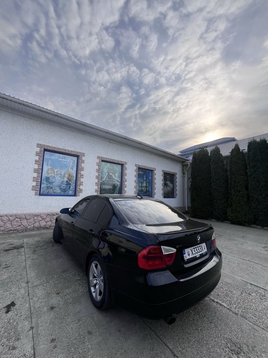 BMW E90  320D Performance