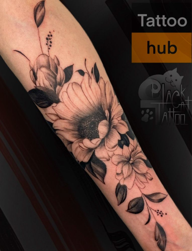 Татуювання в місті Канів. Тату в кредит. Tattoo hub. Юлія Коловратова