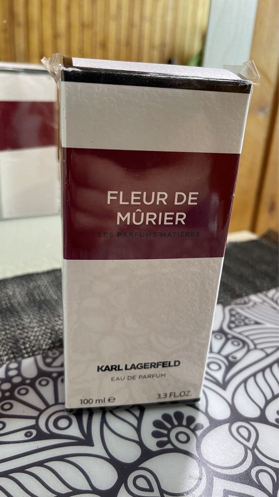 Fleur de Murier Karl Lagerfeld