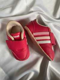 Кросівки дитячі рожеві Adidas для малюка 18р.