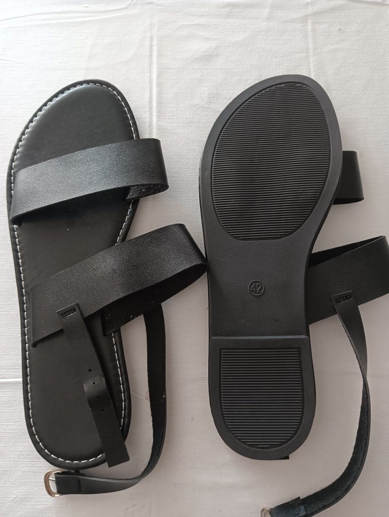 Sandálias Elegantes - Perfeitas para o Verão, Femininas em Ótimo Estad