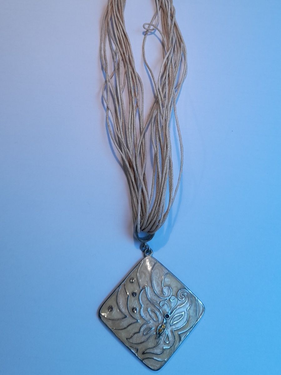 Naszyjnik srebrny kremowy łańcuszek wisiorek sznurki