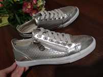 Кросовки - макасины Guess . Р 39