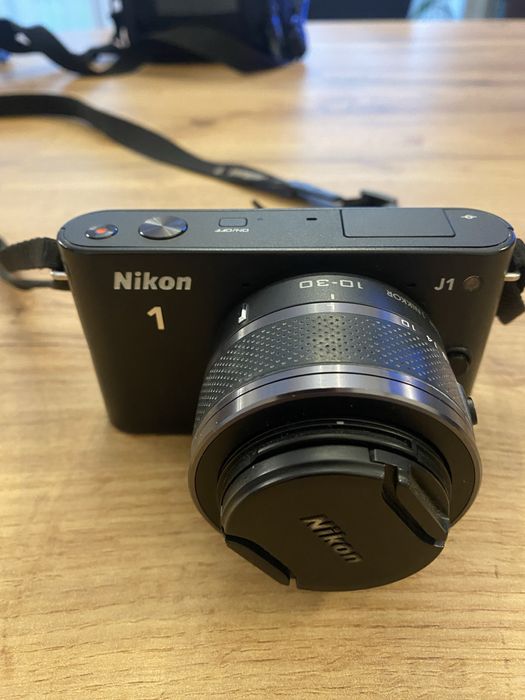 Aparat nikon 1 j1 + obiektyw 30-110 + torba samsonite , kabel instrikc