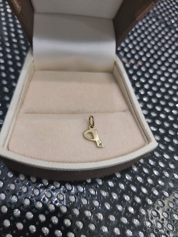 Piękna Zawieszka Literka P z DIAMENTEM z salonu Apart 0,01 ct Nowa