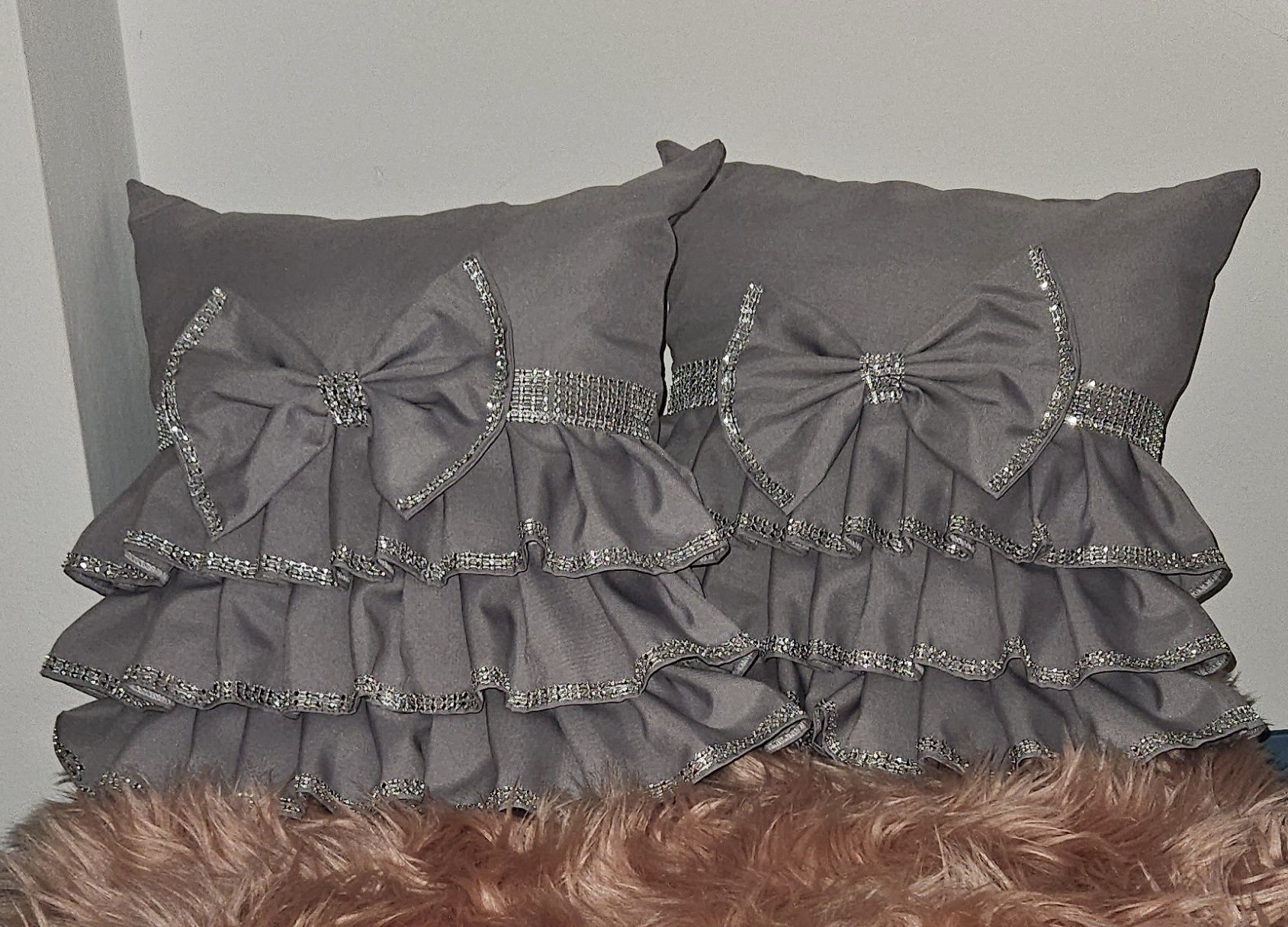 komplet 2 poszewek ozdobnych w stylu glamour