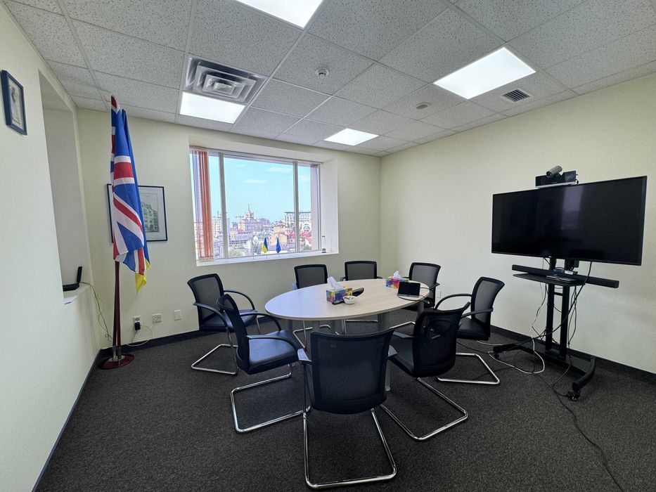 Офіс в БЦ, вул. Шовковична, метро Палац Спорту