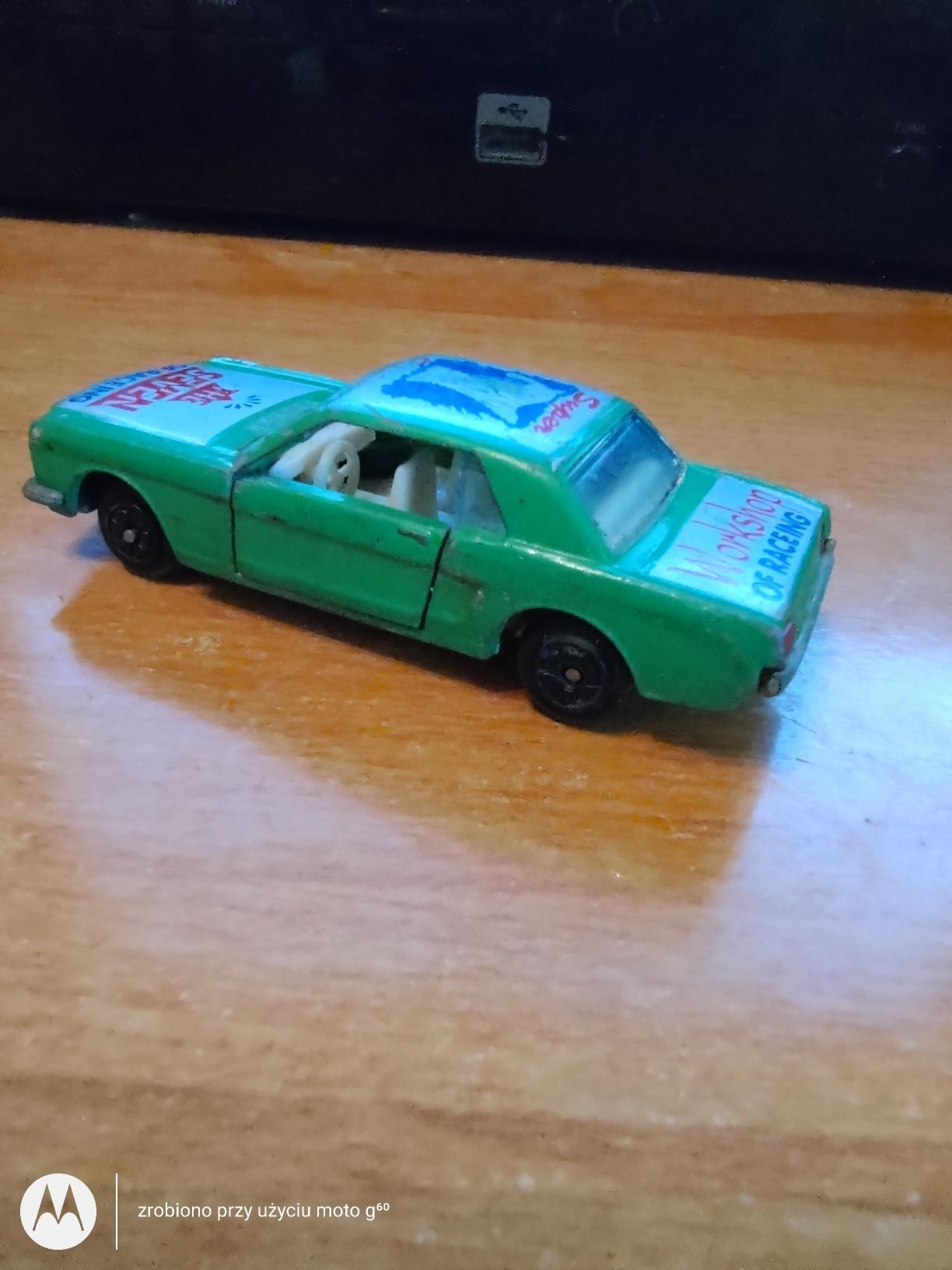 Matchbox/yatming ford mustang