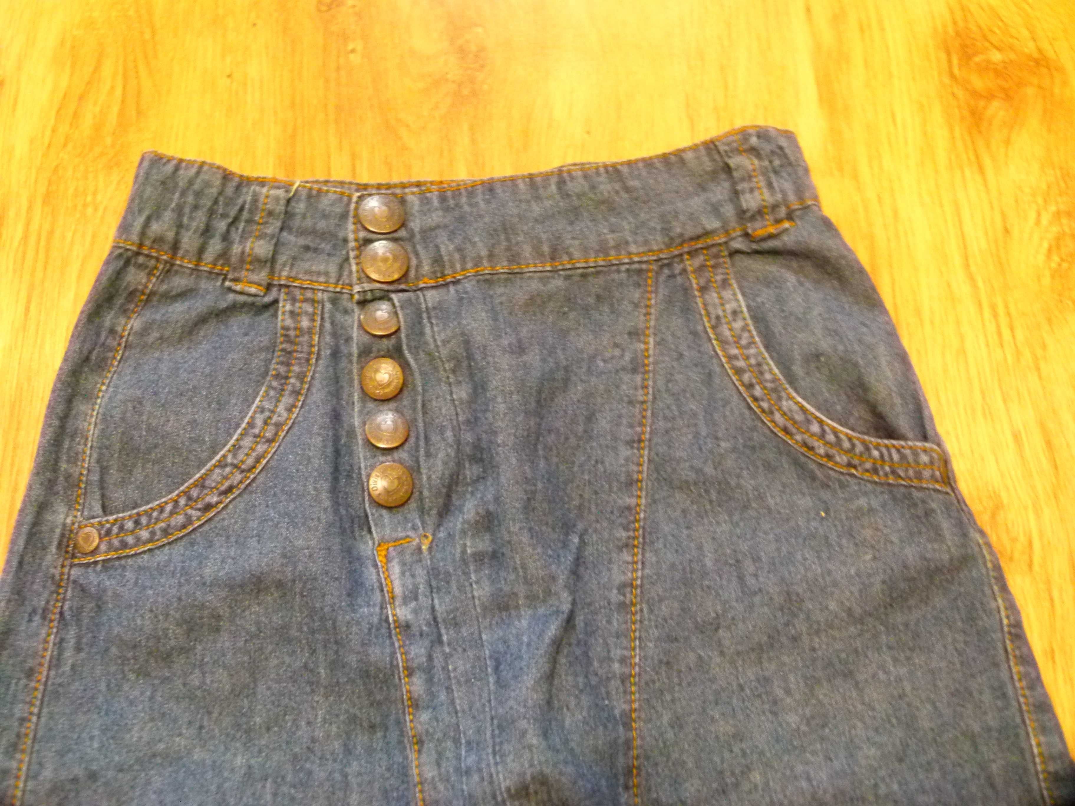 rozm 116 Girls spodnie haremki 2/3 cienki jeans ozdobne guziki