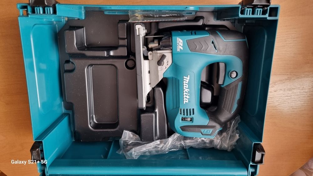 Wyrzynarka MAKITA DJV182 Cały zestaw !!!