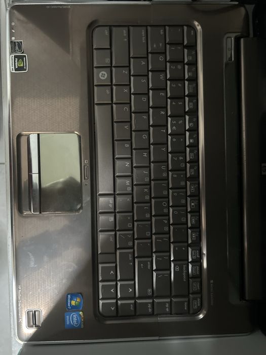 Laptop HP Pavilion DV5 :Intel C.2 x 2,4GHz/RAM 4GB/SSD 120GB/G.F.9600M