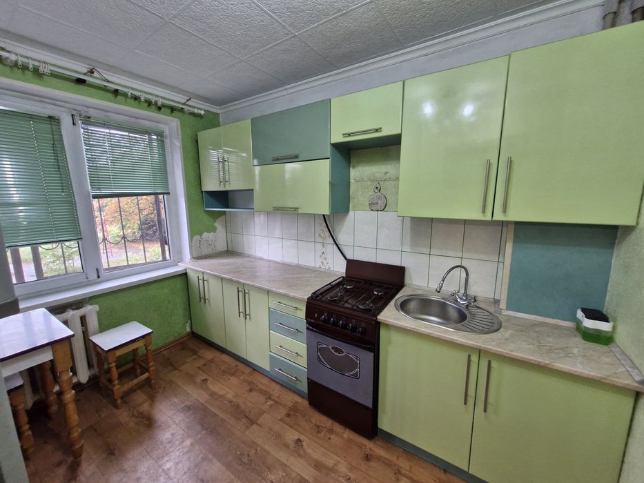 Продаж 1-но кімнатної квартири. Дніпровське шосе. Взуттєва фабрика.