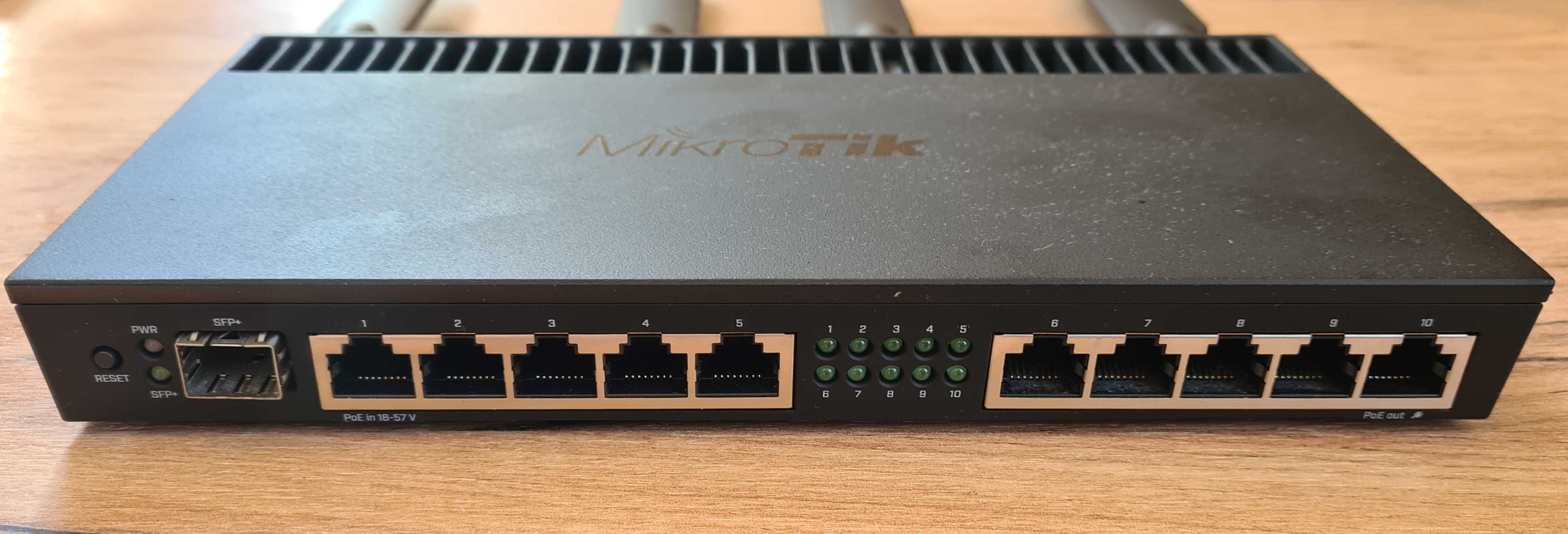Wi-Fi Роутер MikroTik RB4011iGS+5HacQ2HnD-IN 4x4 MIMO 10Гбіт 2.4/5 ГГц