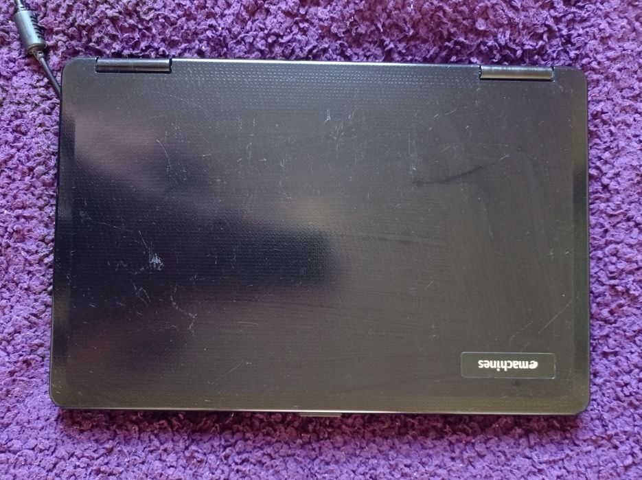 Ноутбук еmachines