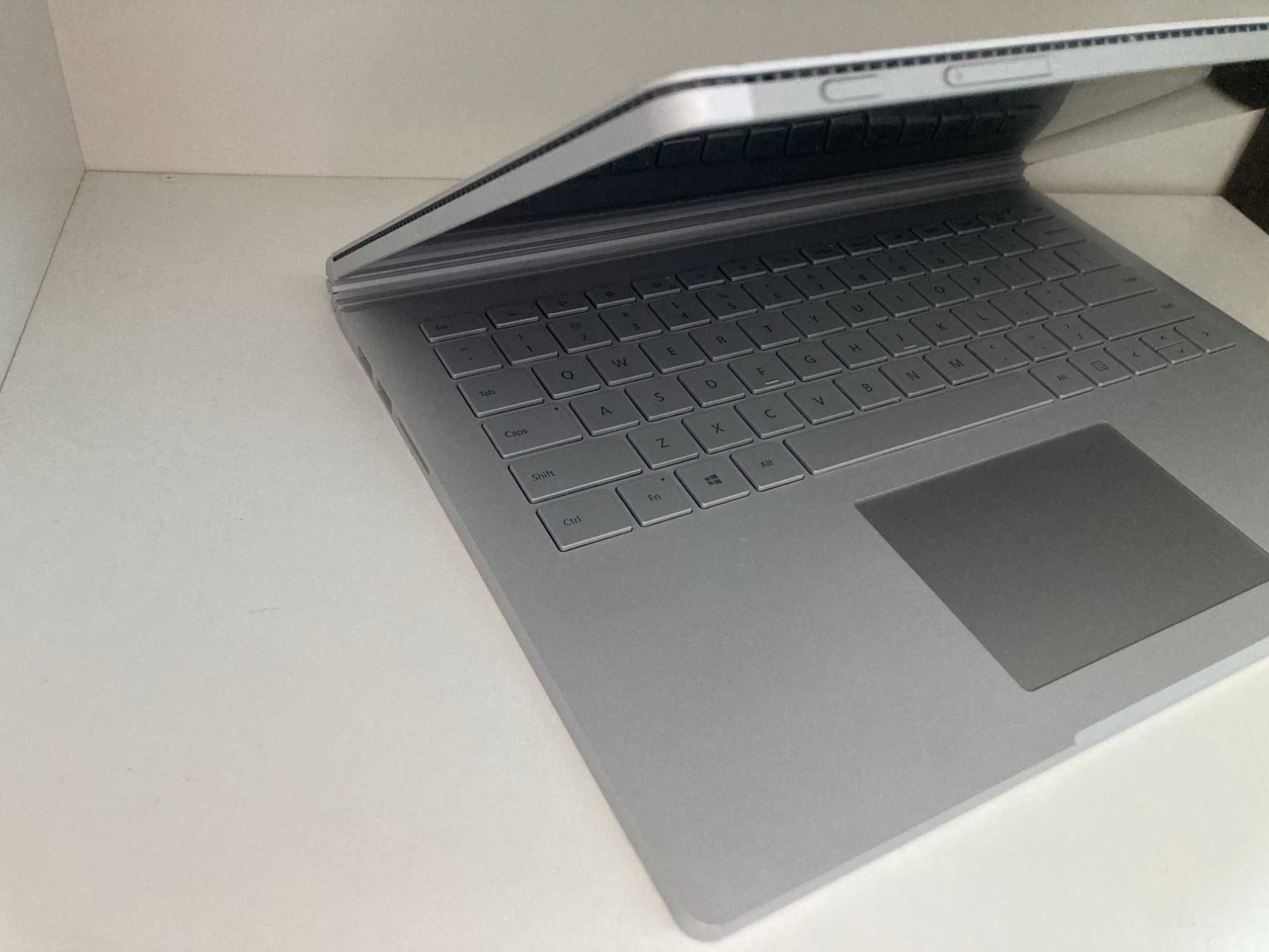 Microsoft Surface Book 3 13 i7,16GB,256,NVIDIA GTX1650 Планшет Игровой