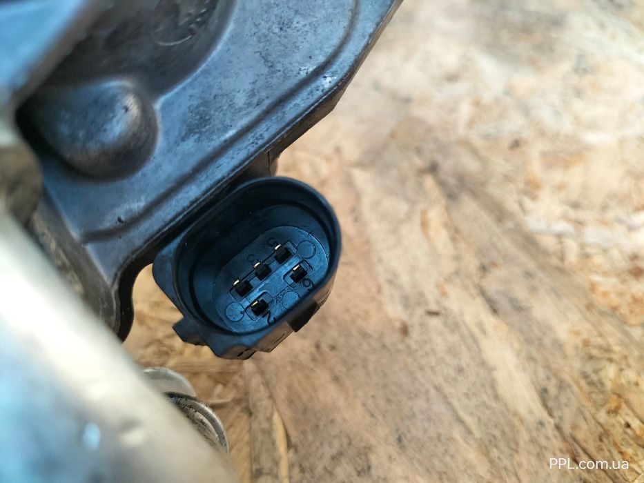 VW Golf VII 12-20 1.6 2.0 TDI Клапан EGR рециркуляции газов 04L131501S