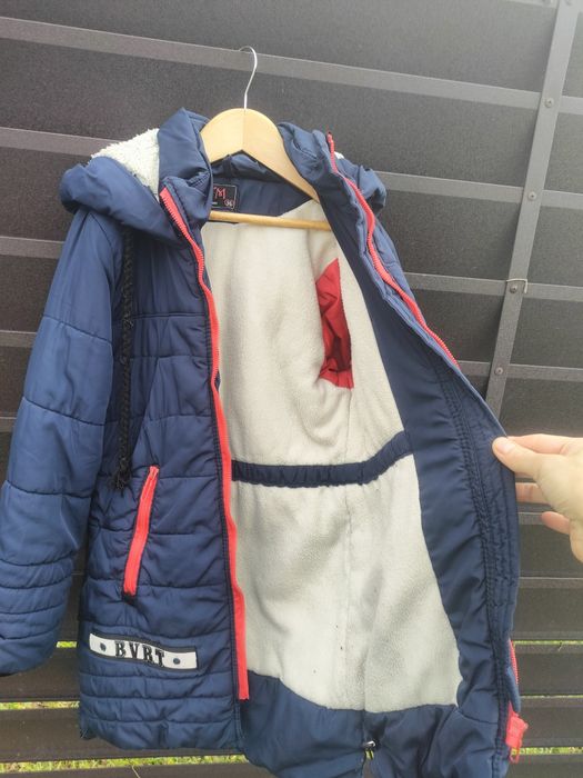 Куртка на девочку размер 116 см