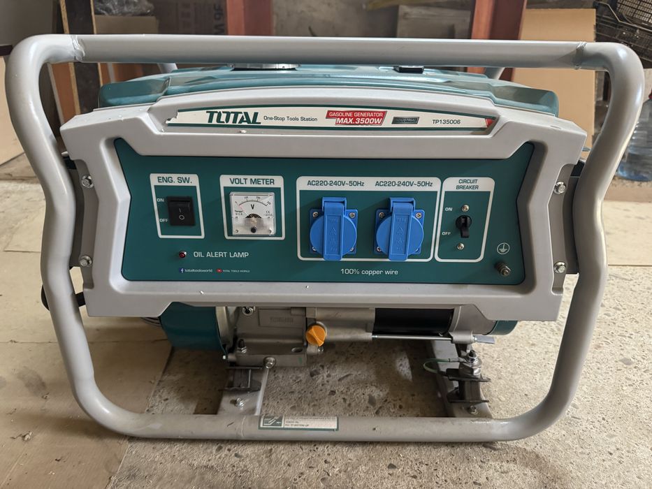 Бензоновий генератор Total TP135006 мощність 2.8/3.5КВТ