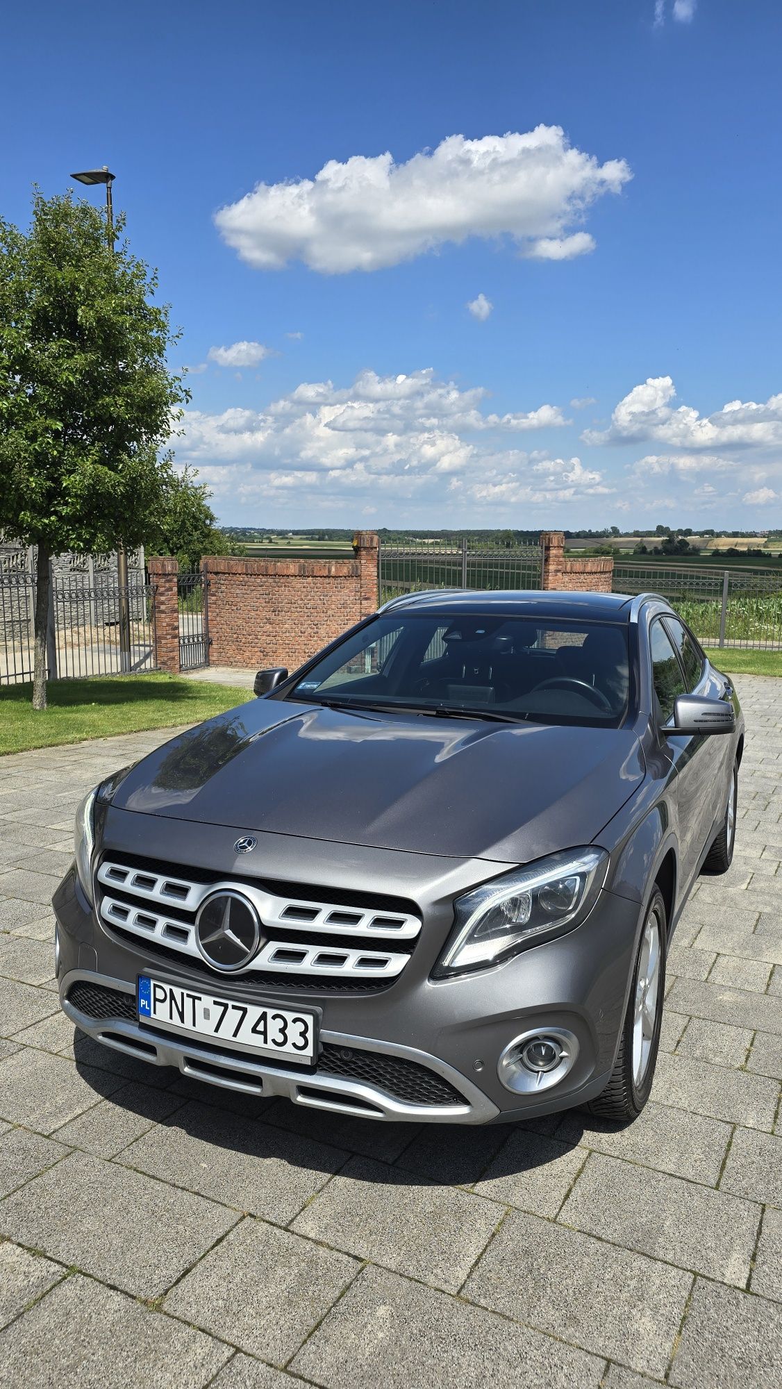 Mercedes-Benz GLA 4matic BOGATA WERSJA NOWE OPONY• 184 KM • 2017