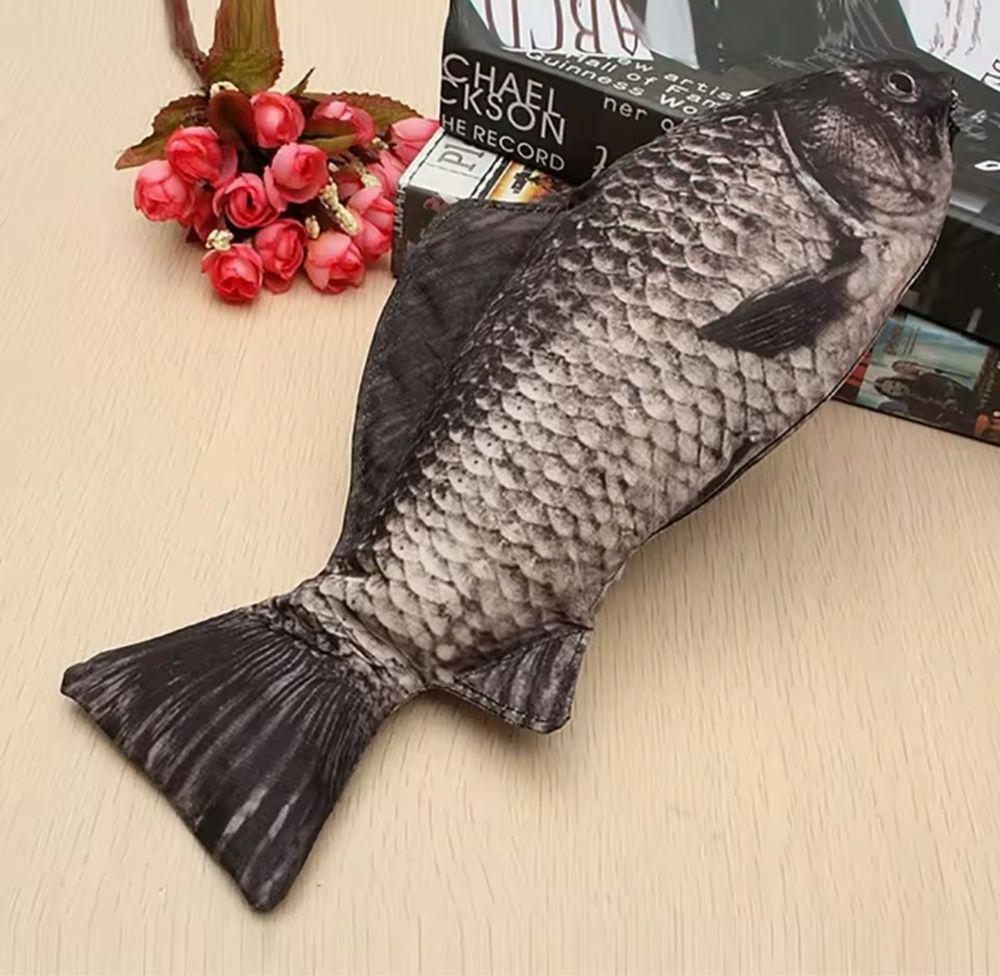 Pluszowy Piórnik Rybka 30 CM – Maskotka i Praktyczny Gadżet!