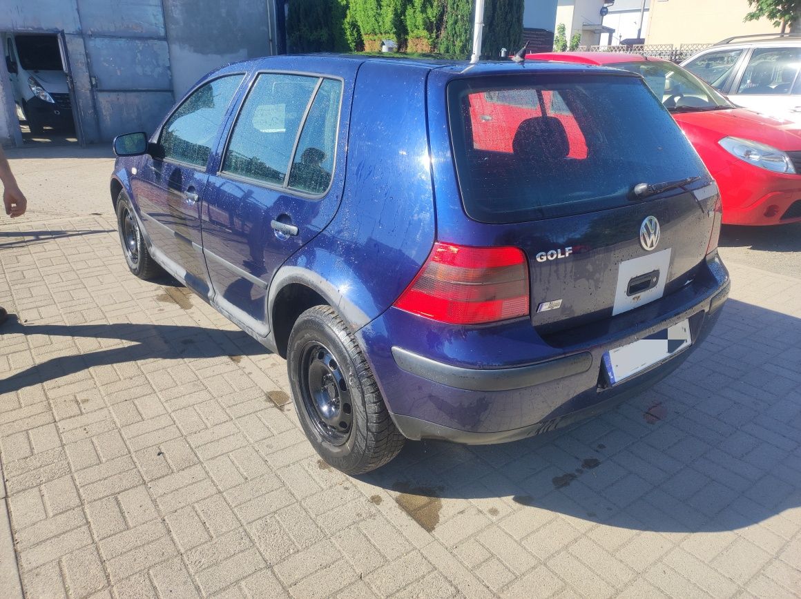 VW Golf IV 4 1.6 Ben klima 5d Ważne opłaty