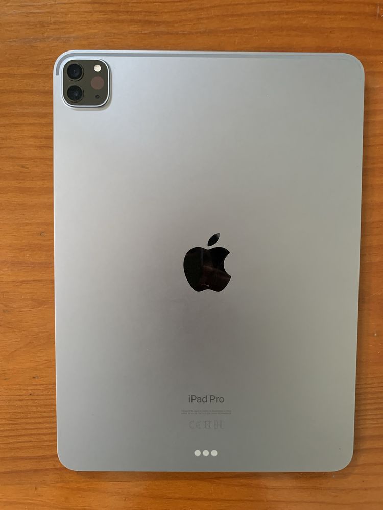 iPad 11 Pro 4ª geração apenas com Wi-Fi de 256 GB