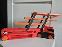 Hot wheels mega transporter laweta na 50aut