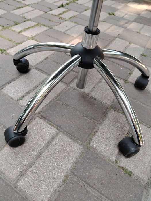 Офісне крісло Nowy Styl Samba