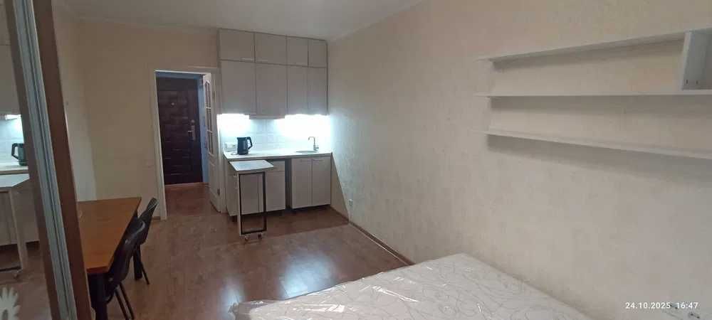 Сдам студию 1к низ пр.Поля.