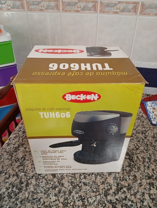 Máquina de café BECKEN TUH 606