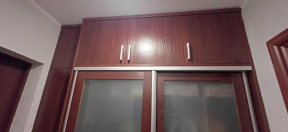 Szafa dzwi przesuwne,szuflady