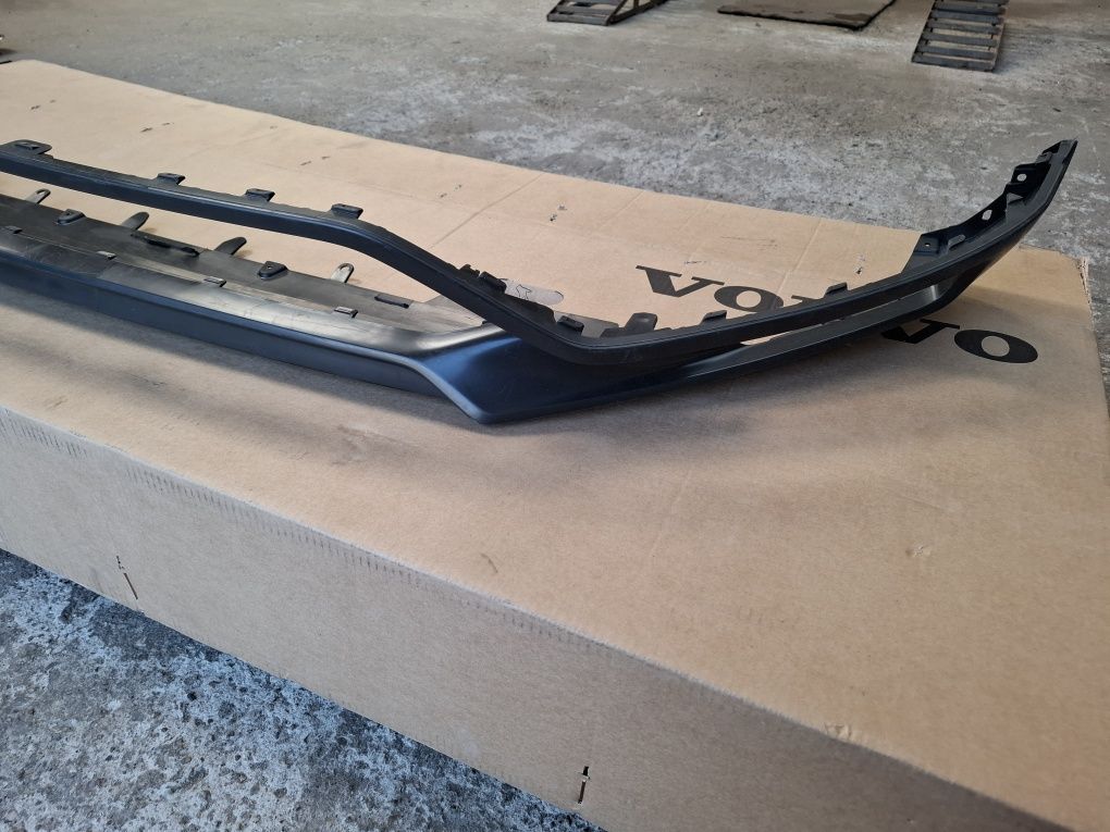 Dokładka spoiler zderzaka przedniego volvo xc90 lift idealna
