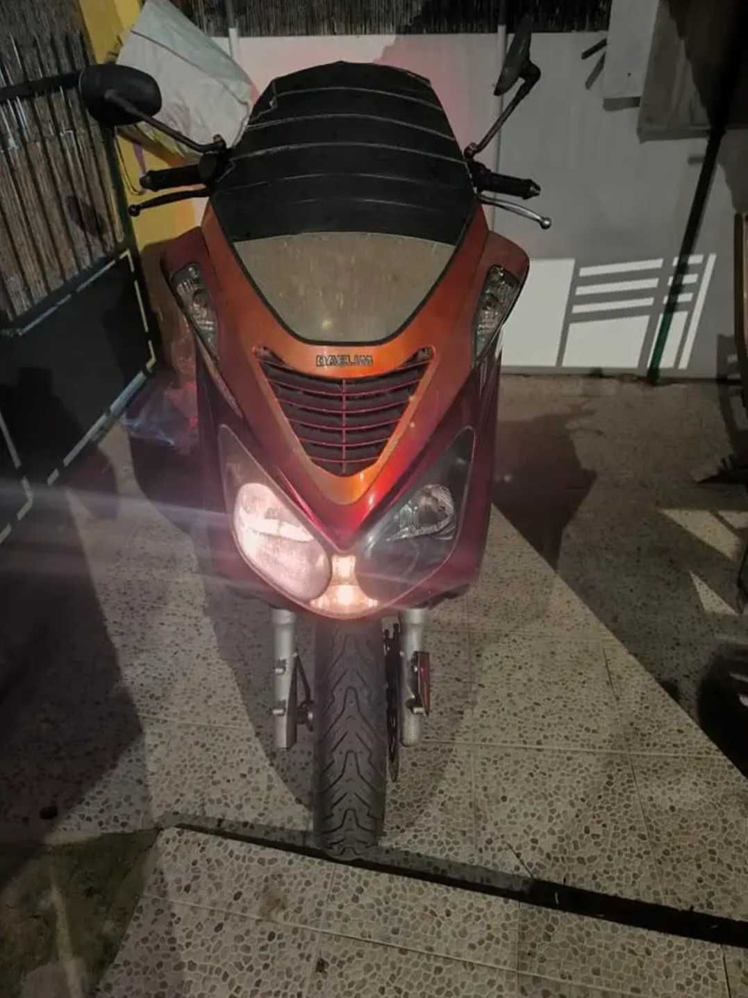 Vendo moto Daelim