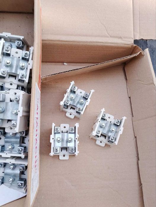 Клемна колодка розгалужувач SV 35 (35-16мм2) (оцинковані)