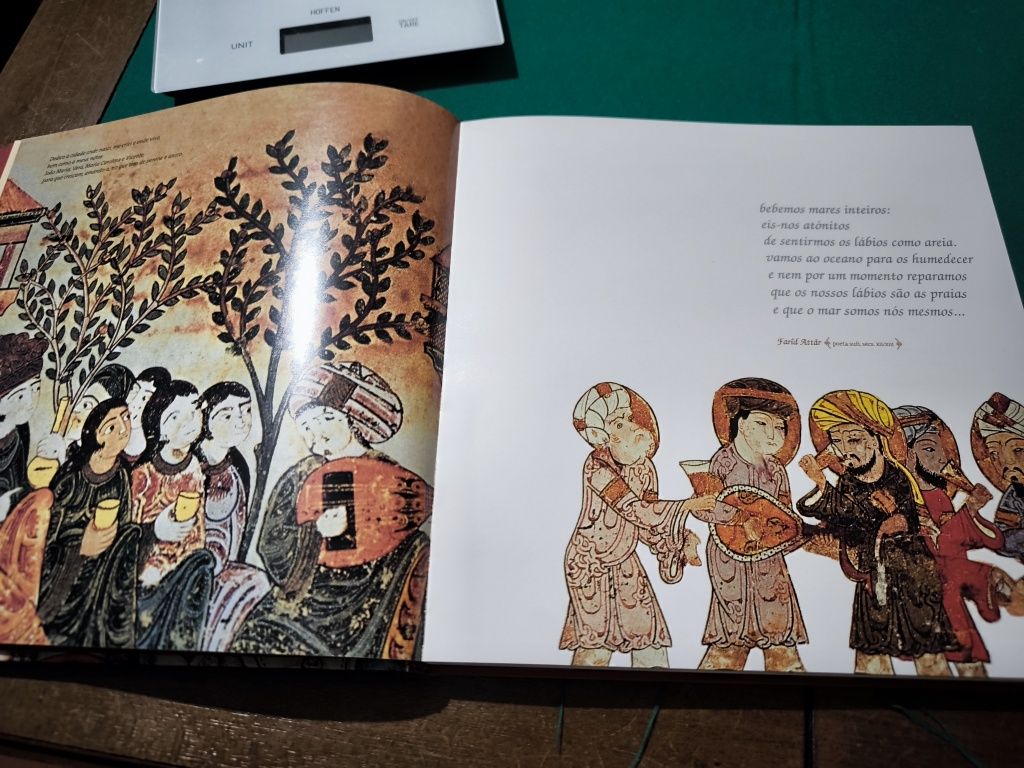 Livro em busca da Lisboa Árabe dos ctt
