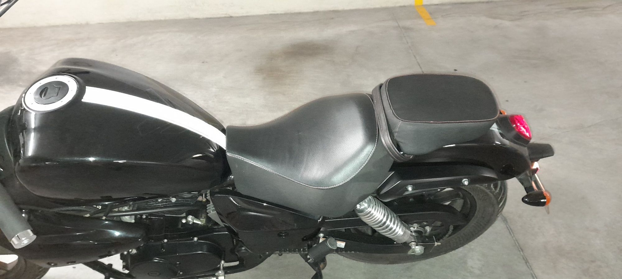 Hyosung GV250 DR Cruiser recente com poucos kms