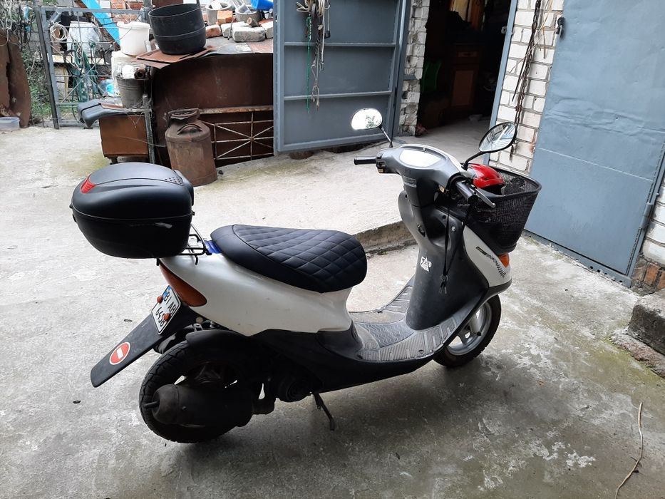 Скутер хонда цеста 34 двох тактний з номером і тех паспортом.