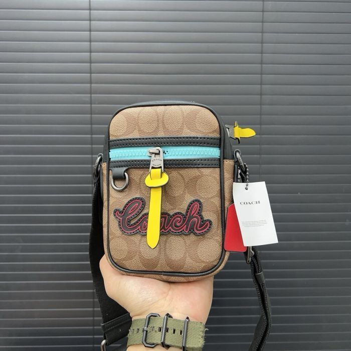 COACH сумка мужская маленькая с зайцем черная коричневая оригинал