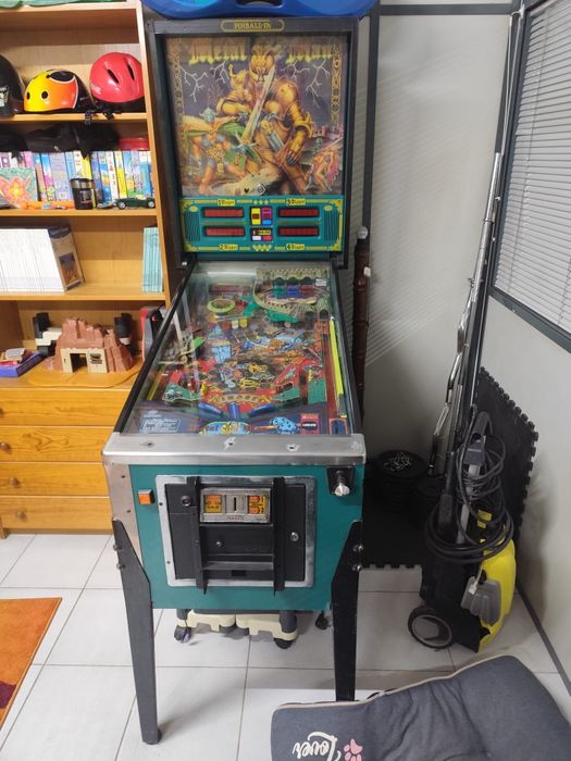 Flippers - Metal Man