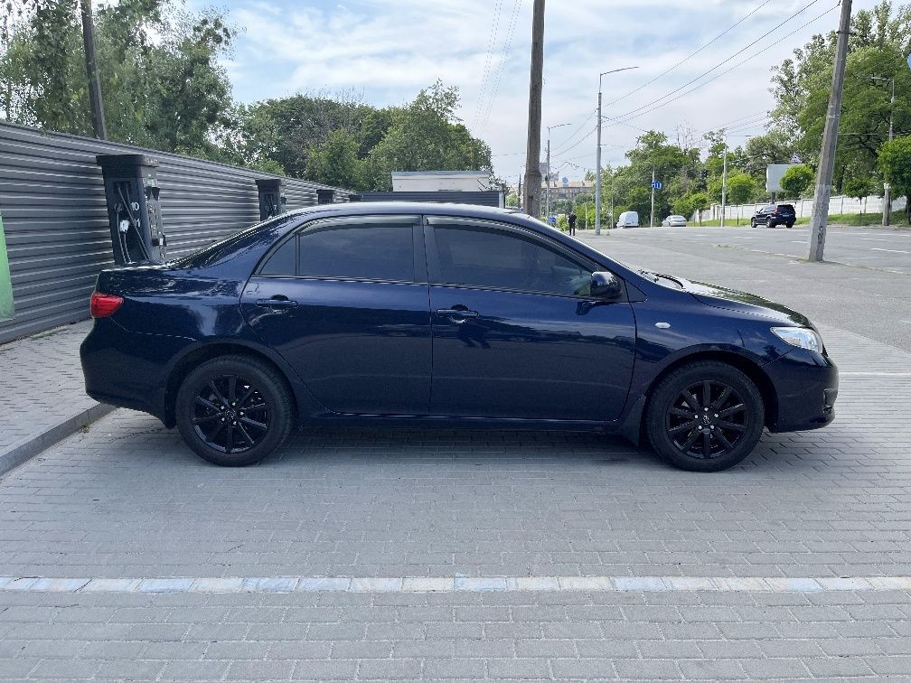 Продам Toyota Corolla