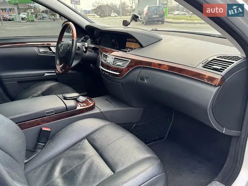 Мерседес S550 4matic в рідній фарбі