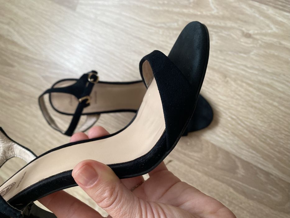 Вечірні босоніжки/взуття на підборах/36р