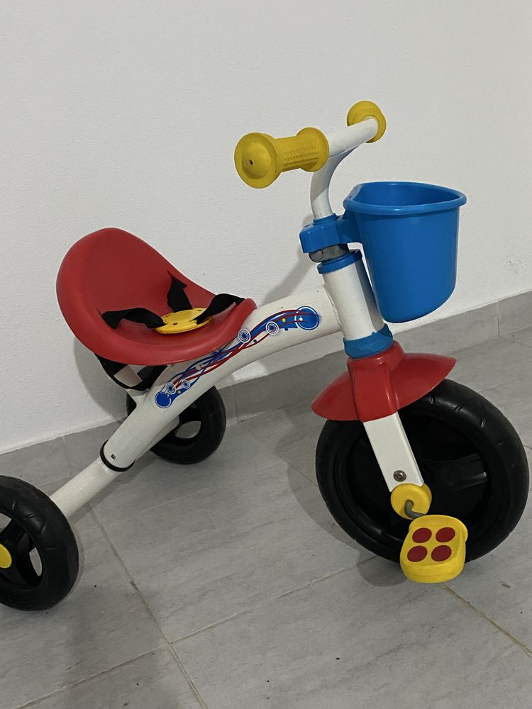 Triciclo de criança