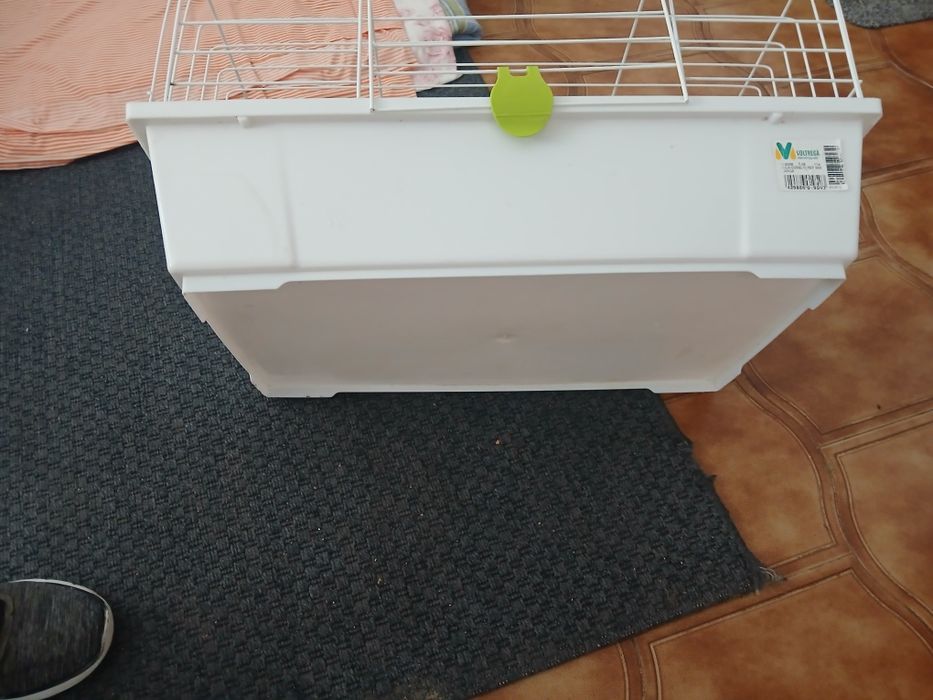 Gaiola (jaula) para animais.