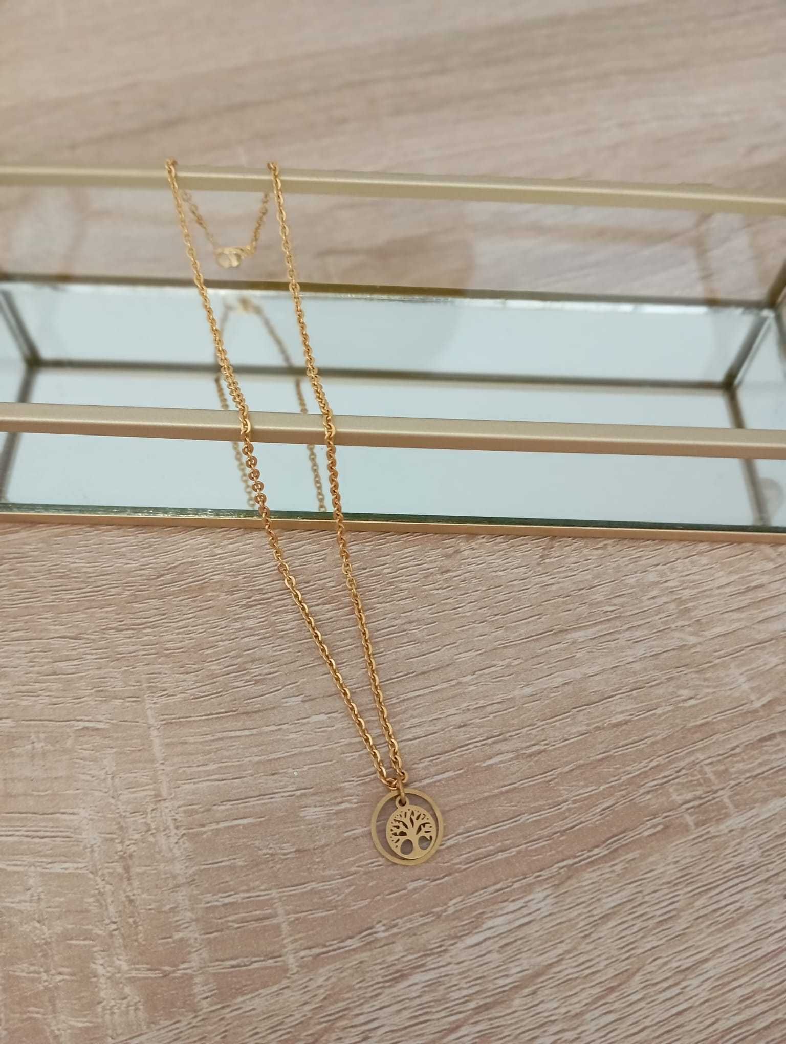 Fio Dourado em Aço com Pendente