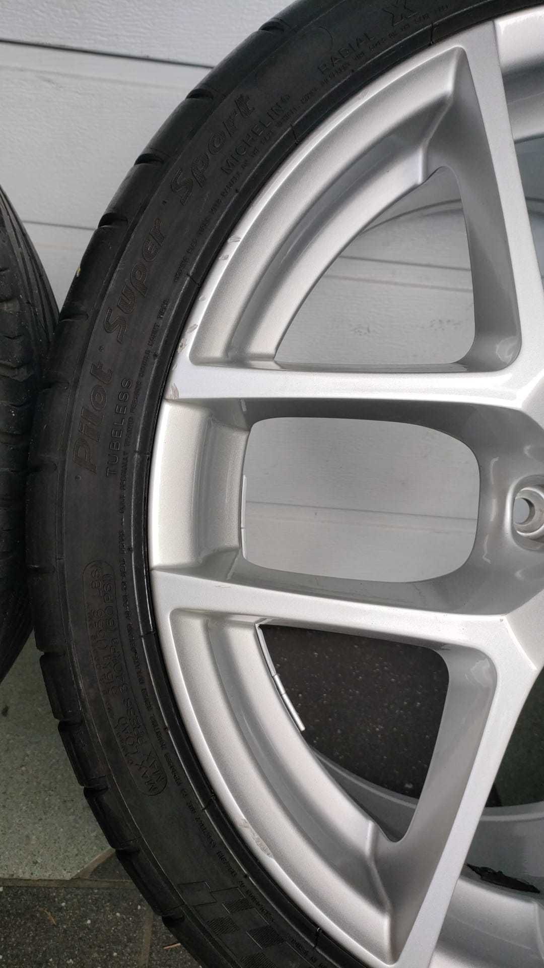 Koła Vw  Audi Skoda Seat 19'' 5x112 opony lato 235/35/19 (OL1573)