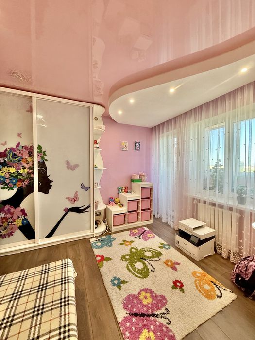 Продам 3к вул. Калинова 116 з меблями та технікою