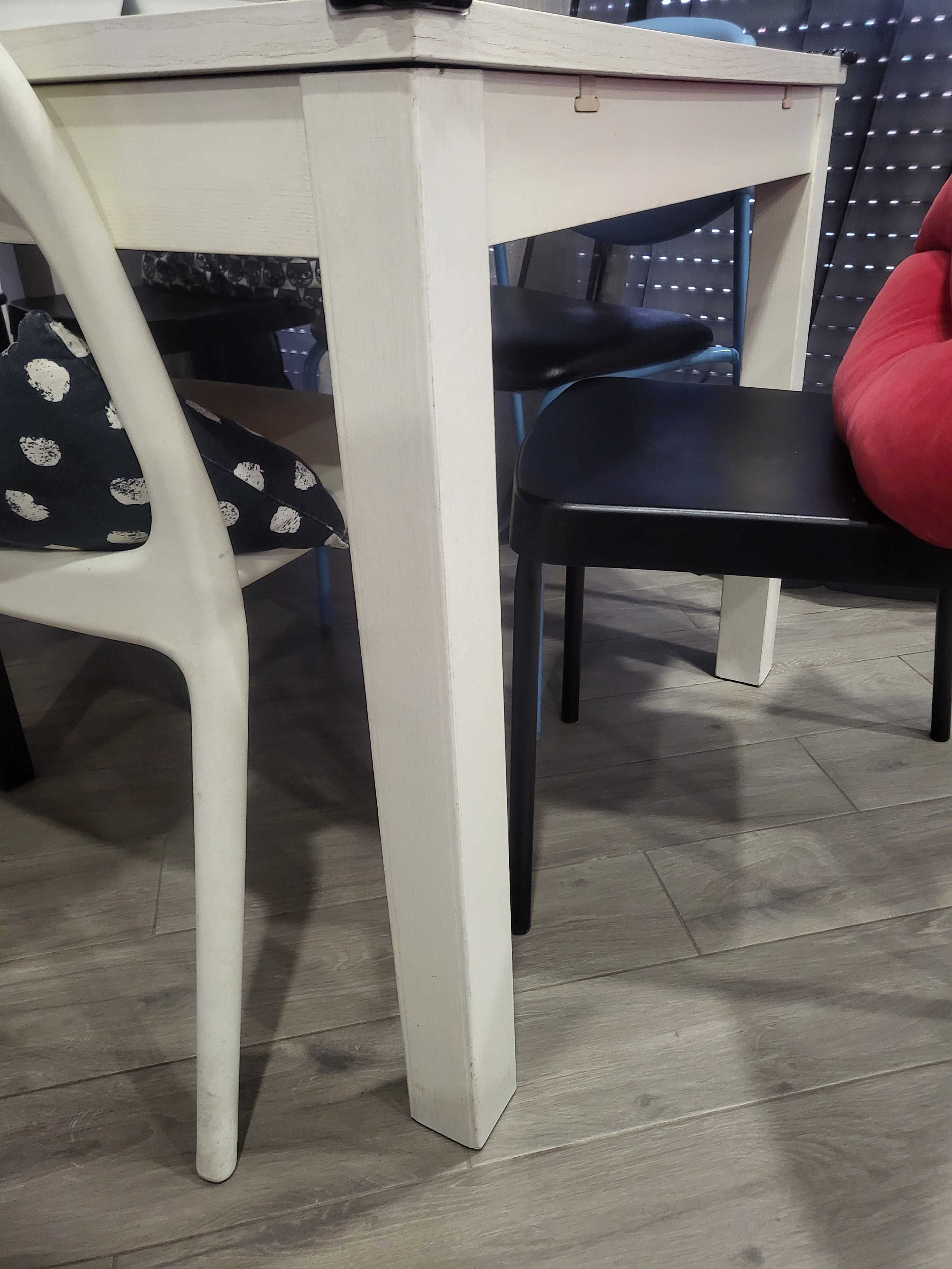 Vendo mesa com 6 cadeiras 150 euros