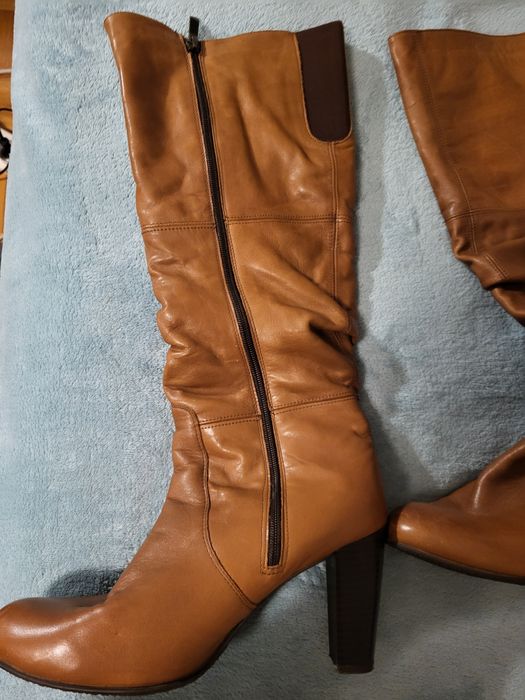 Kozaki brązowe  lasocki rozm 40  wysokie