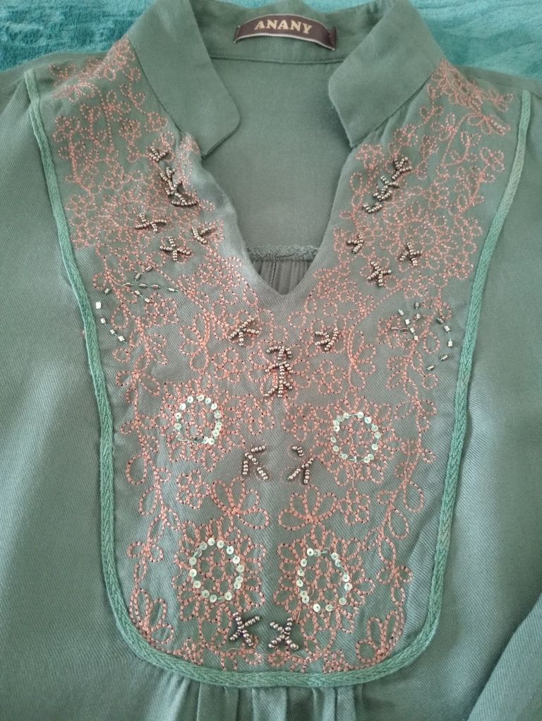 Vestido verde tropa